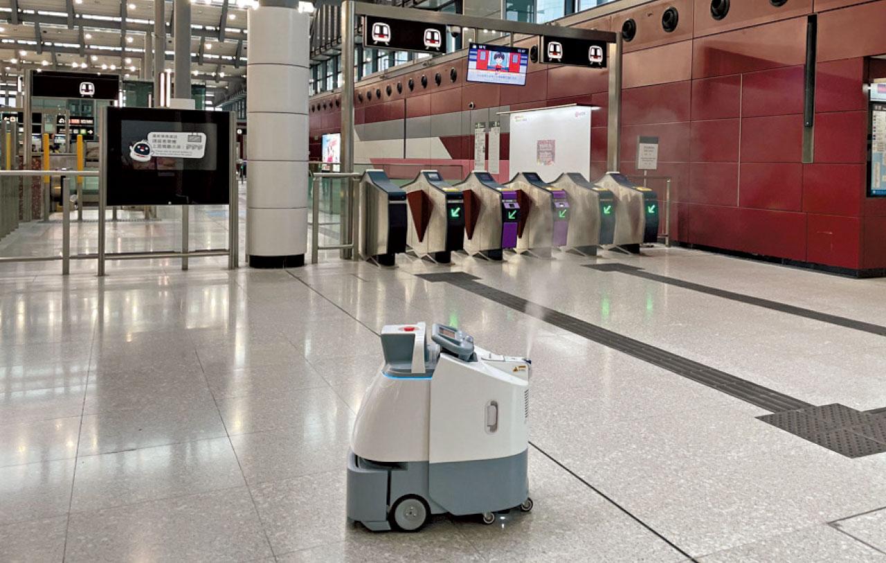 智慧生活丨重塑清潔新常態 鎧耀倡Cobot人機協作互補消毒