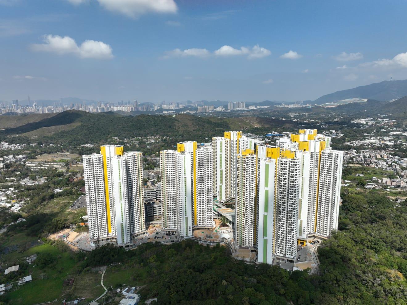 皇后山邨第1、第7座計劃改造成隔離設施。(陳奕釗攝)