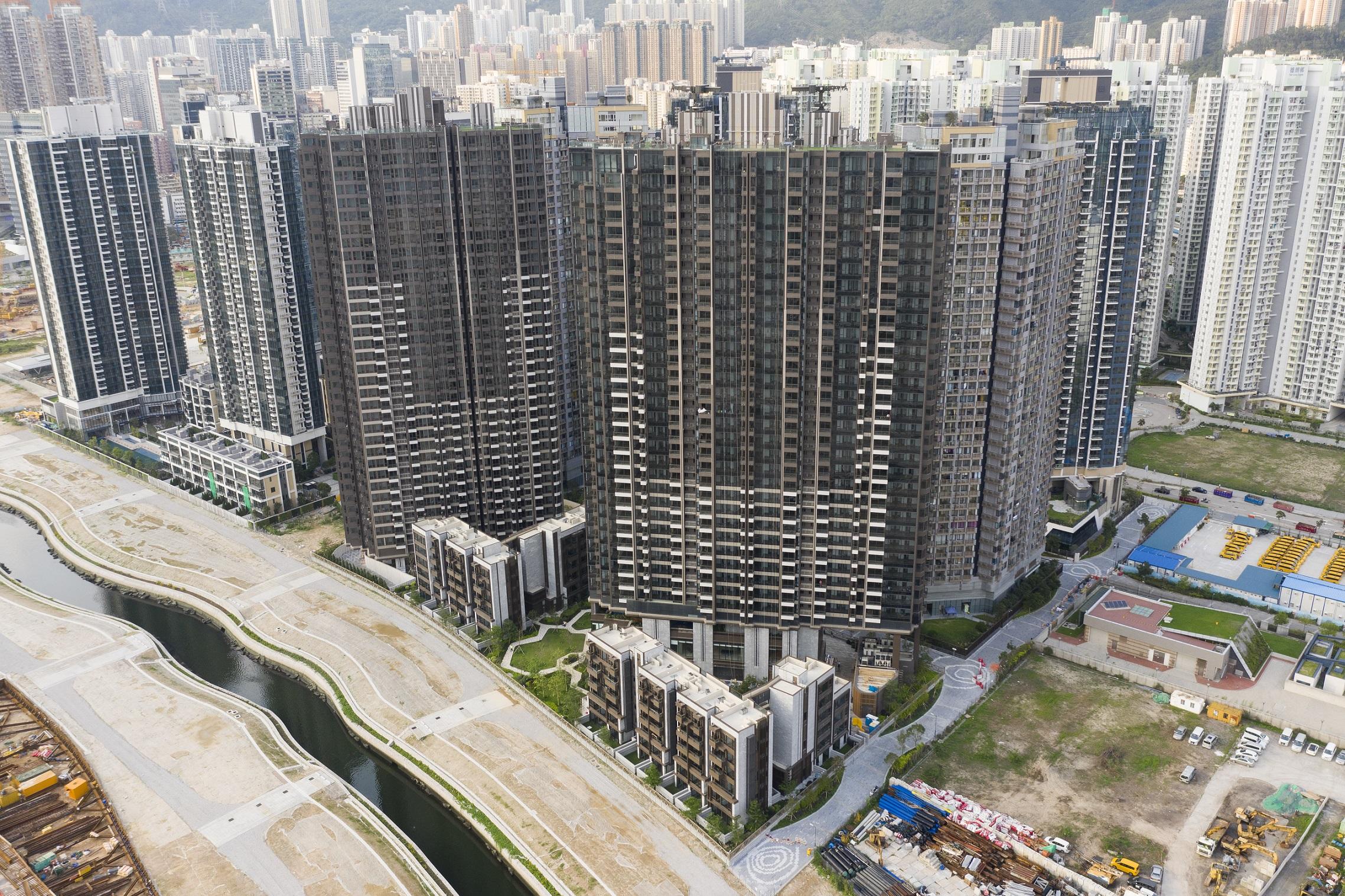 政府擬寬減2022/23年度總共4季住宅物業差餉。(資料圖片/陳奕釗攝)