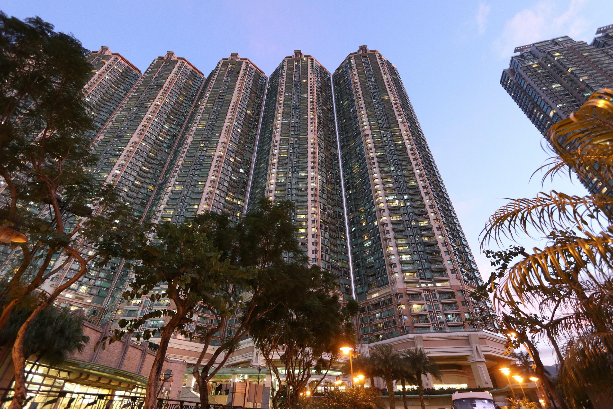 東涌映灣園4期聽濤軒15座。(資料圖片)