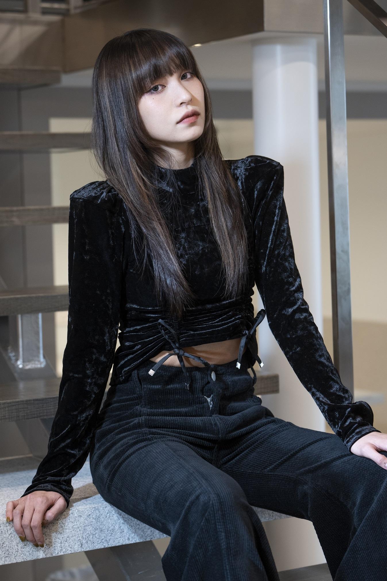 東東亦是專業美甲師。(陳奕釗攝)