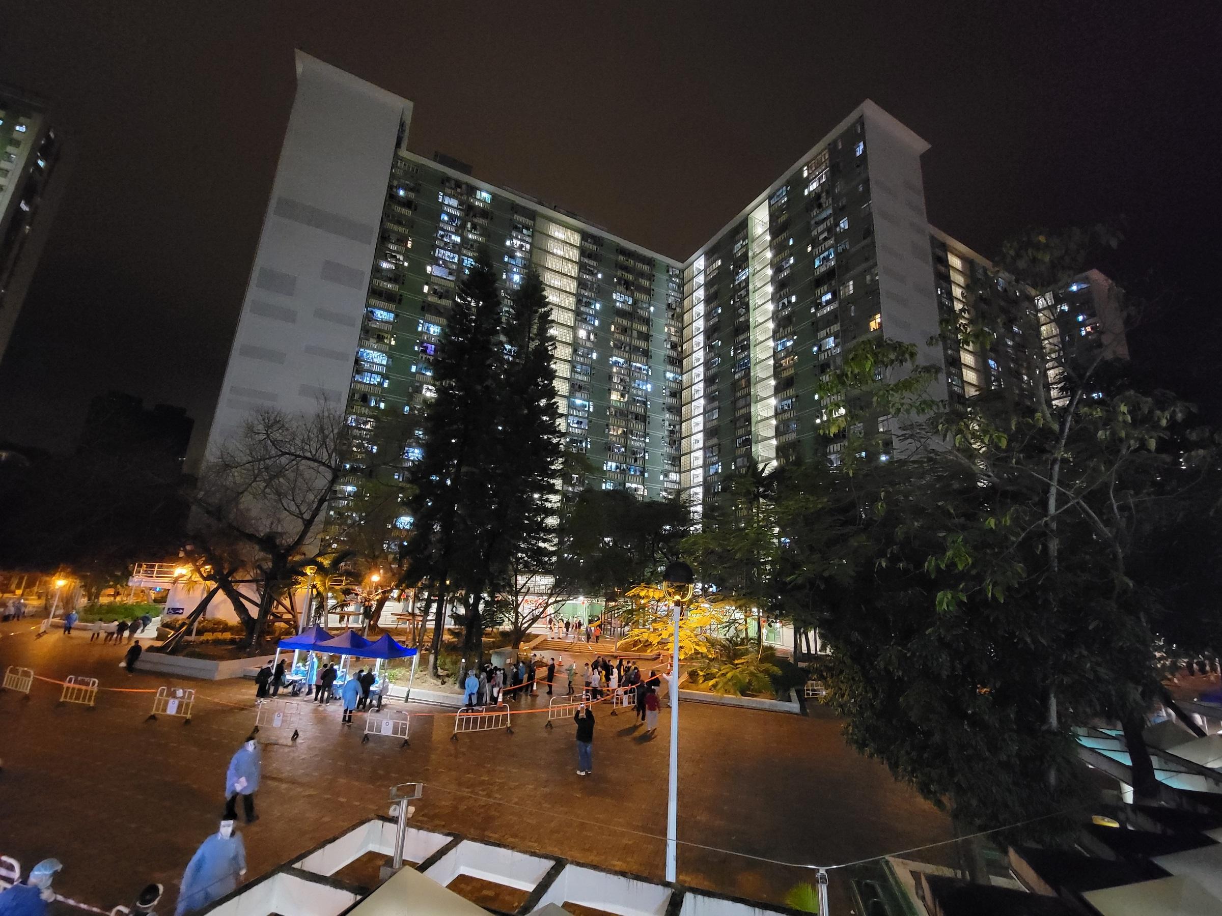 大圍美林邨美楓樓圍封檢測。(資料圖片/鍾式明攝)