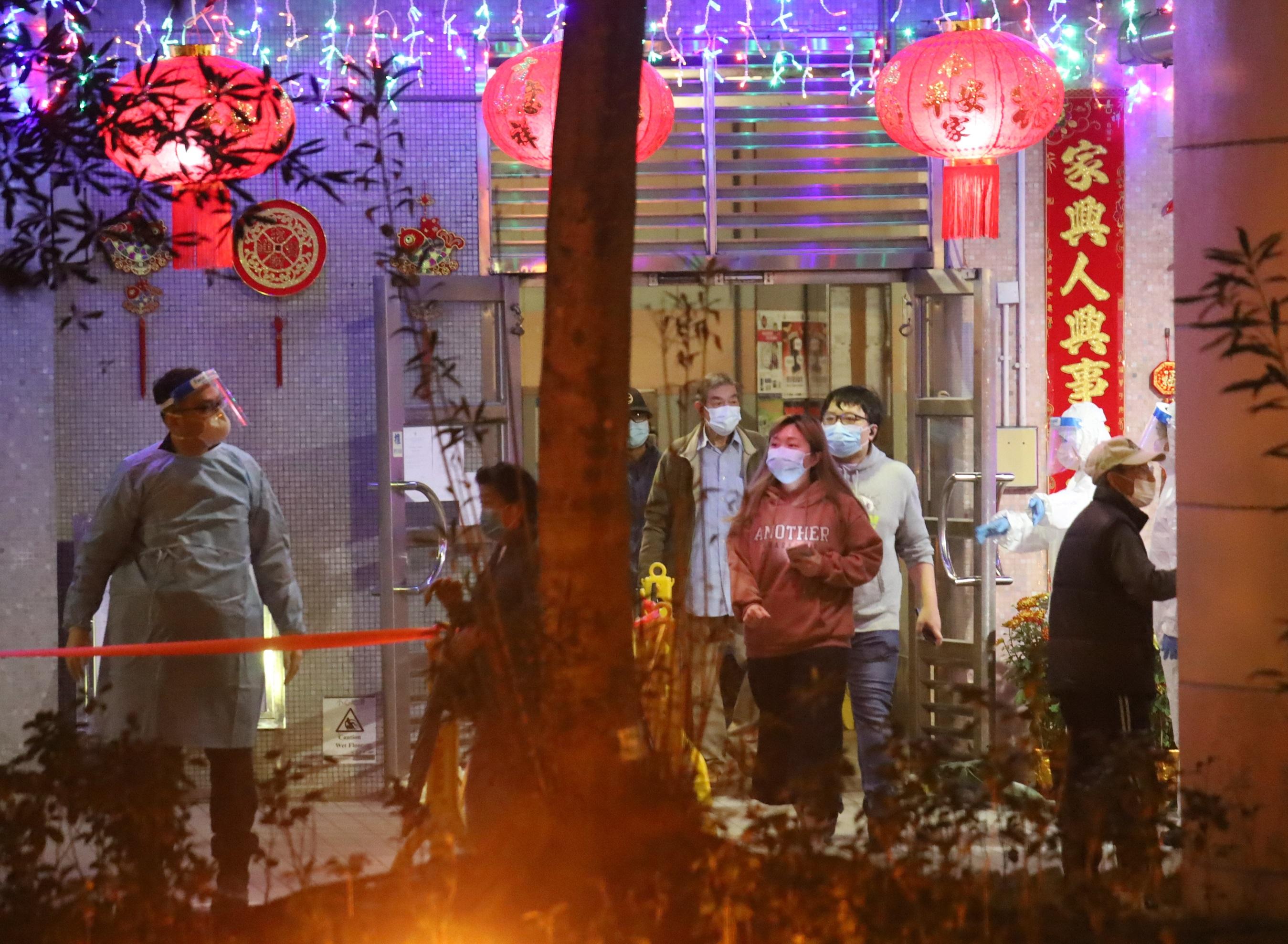 馬鞍山利安邨利盛樓圍封檢測。(資料圖片/鍾式明攝)