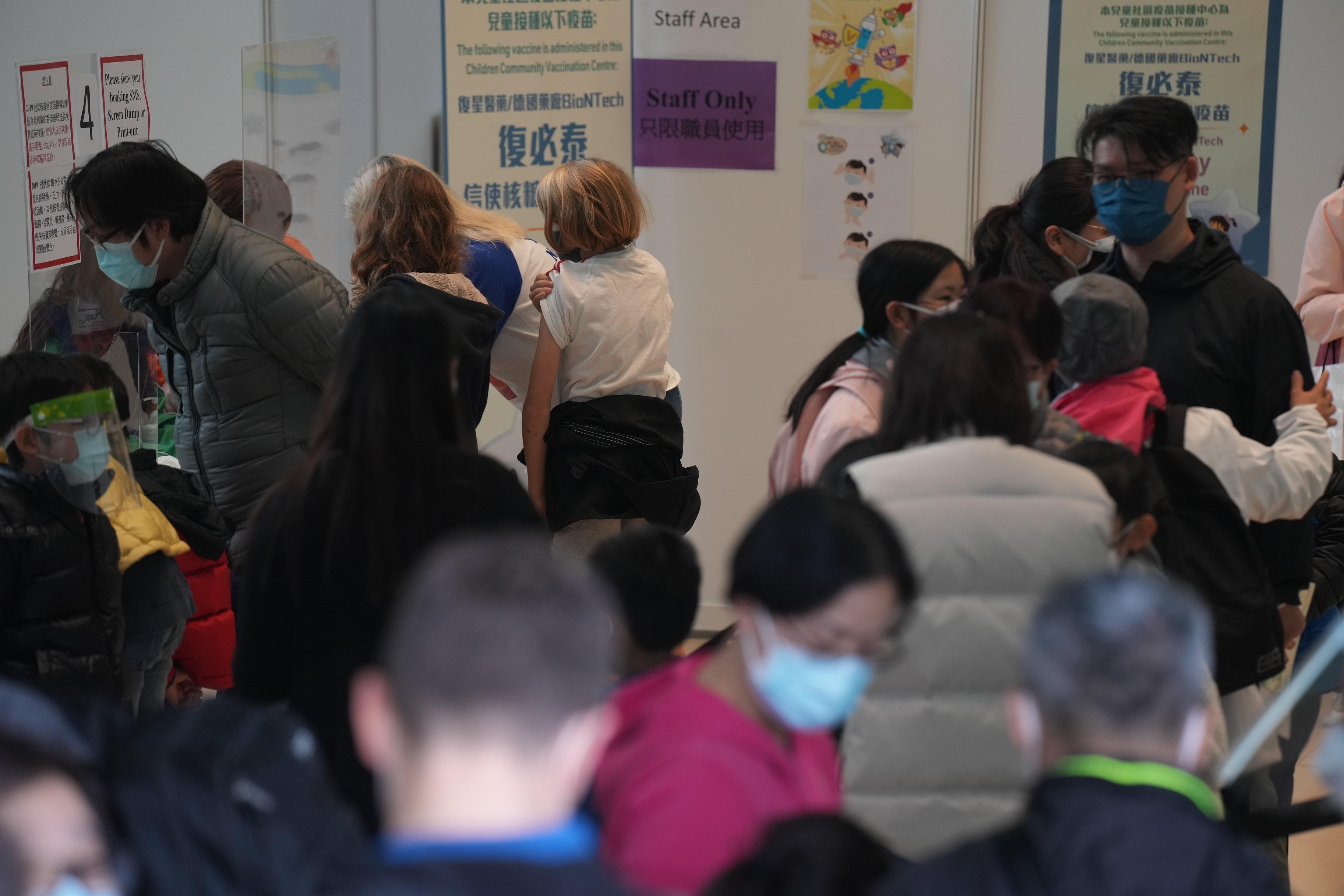 現時5至11歲兒童可接種復必泰疫苗。(資料圖片/陳奕釗攝)