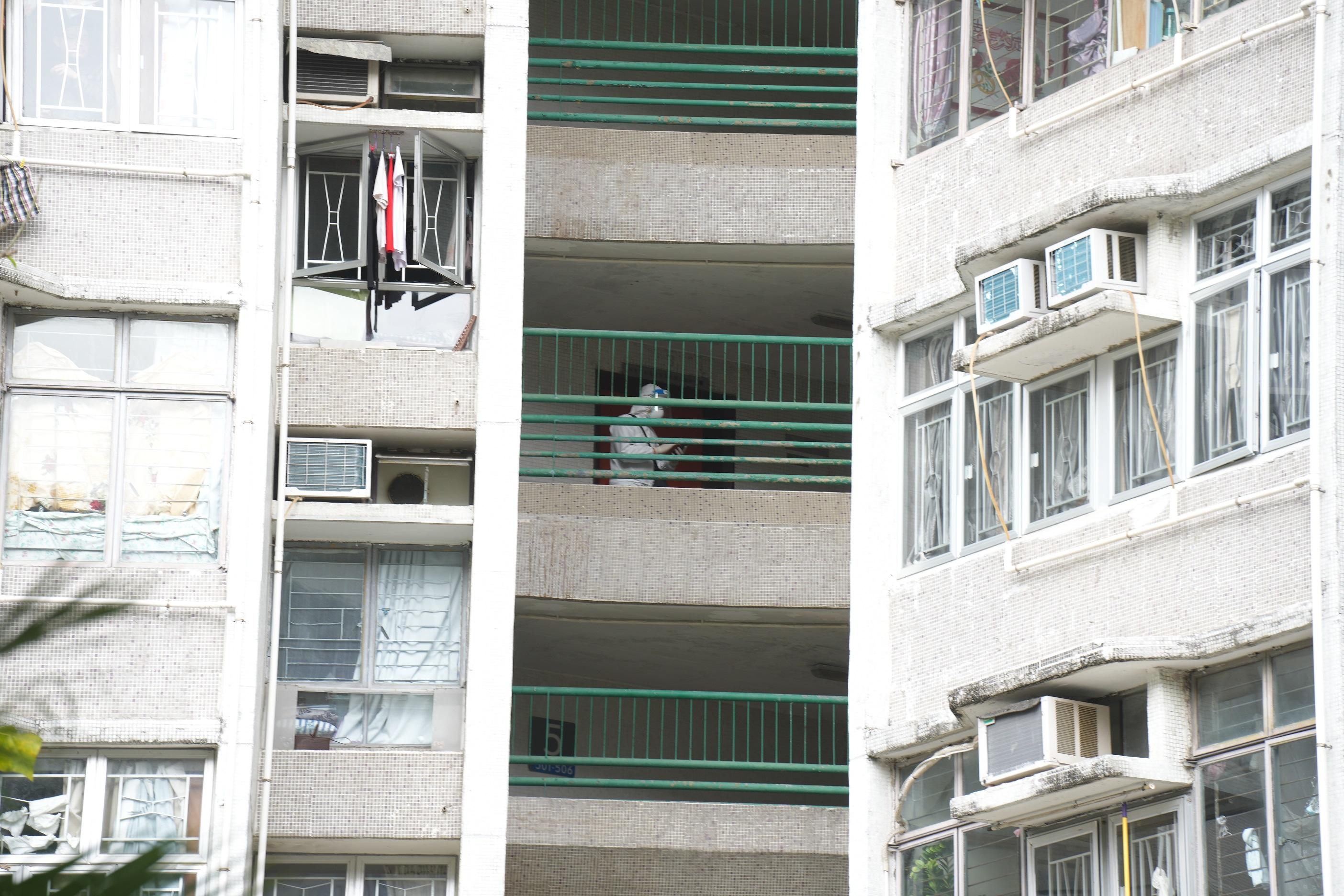 馬鞍山耀安邨耀平樓圍封檢測。(資料圖片/陳奕釗攝)