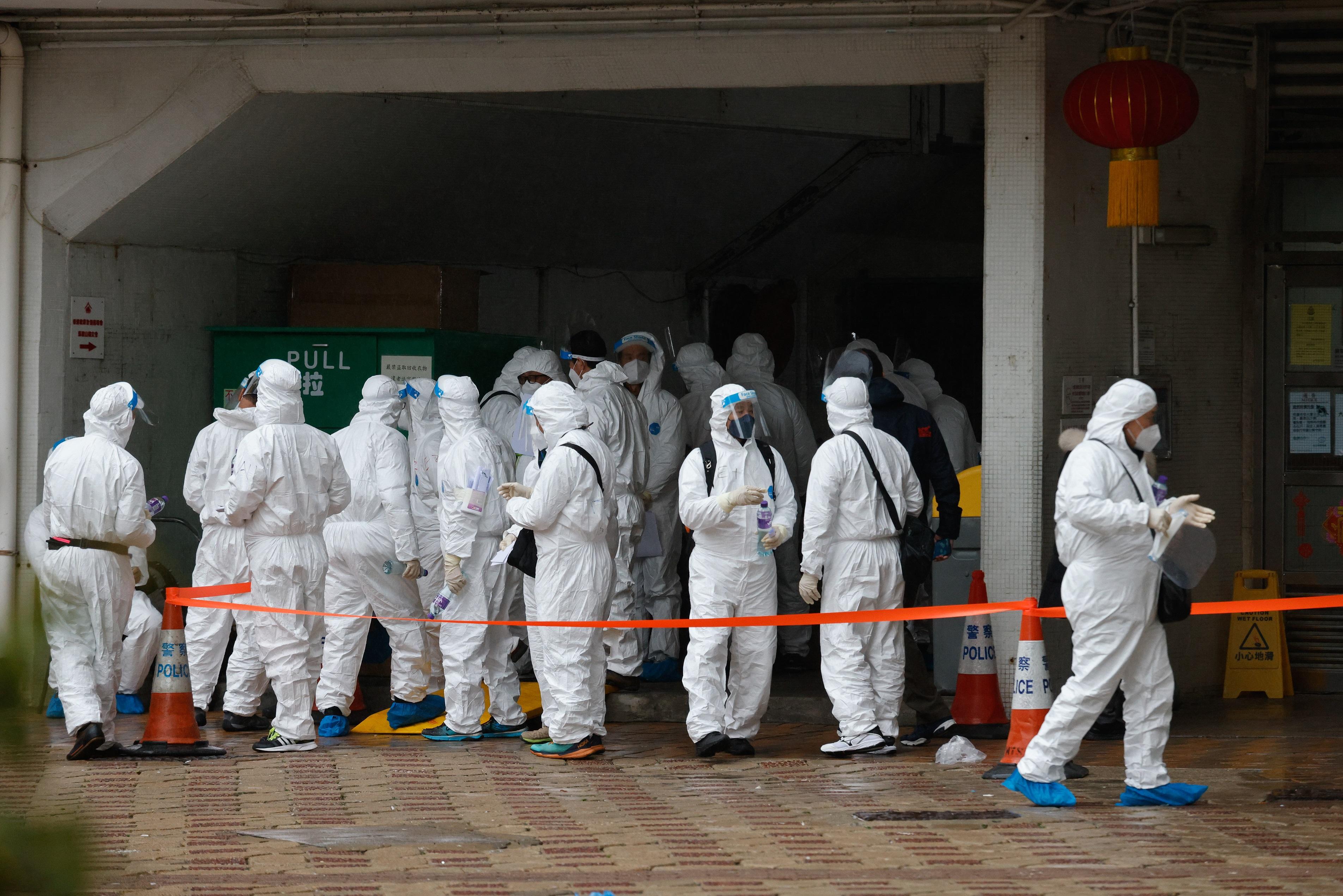 馬鞍山恆安邨恆峰樓圍封檢測。(資料圖片/蘇文傑攝)