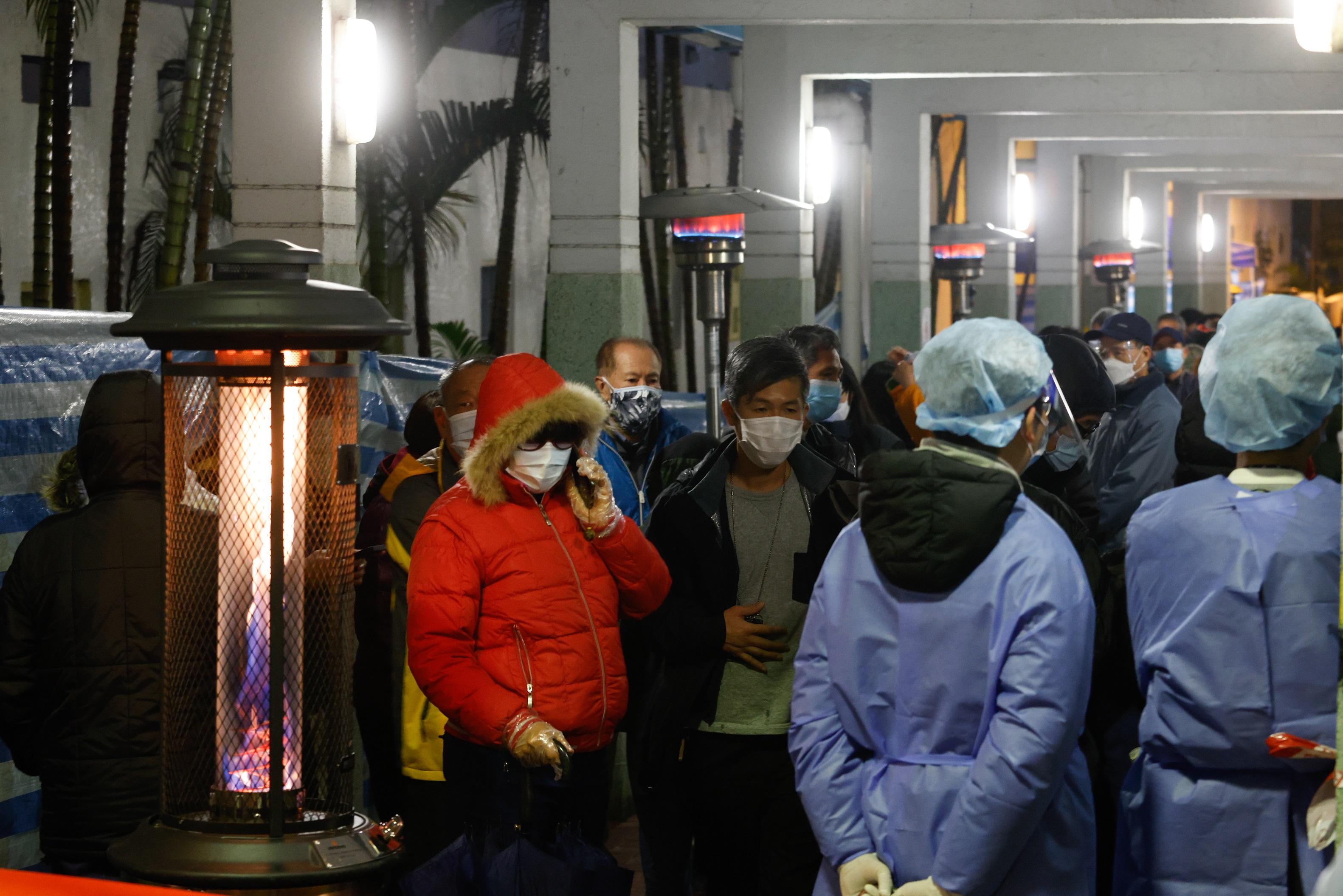 馬鞍山頌安邨頌群樓圍封檢測。(資料圖片/蘇文傑攝)