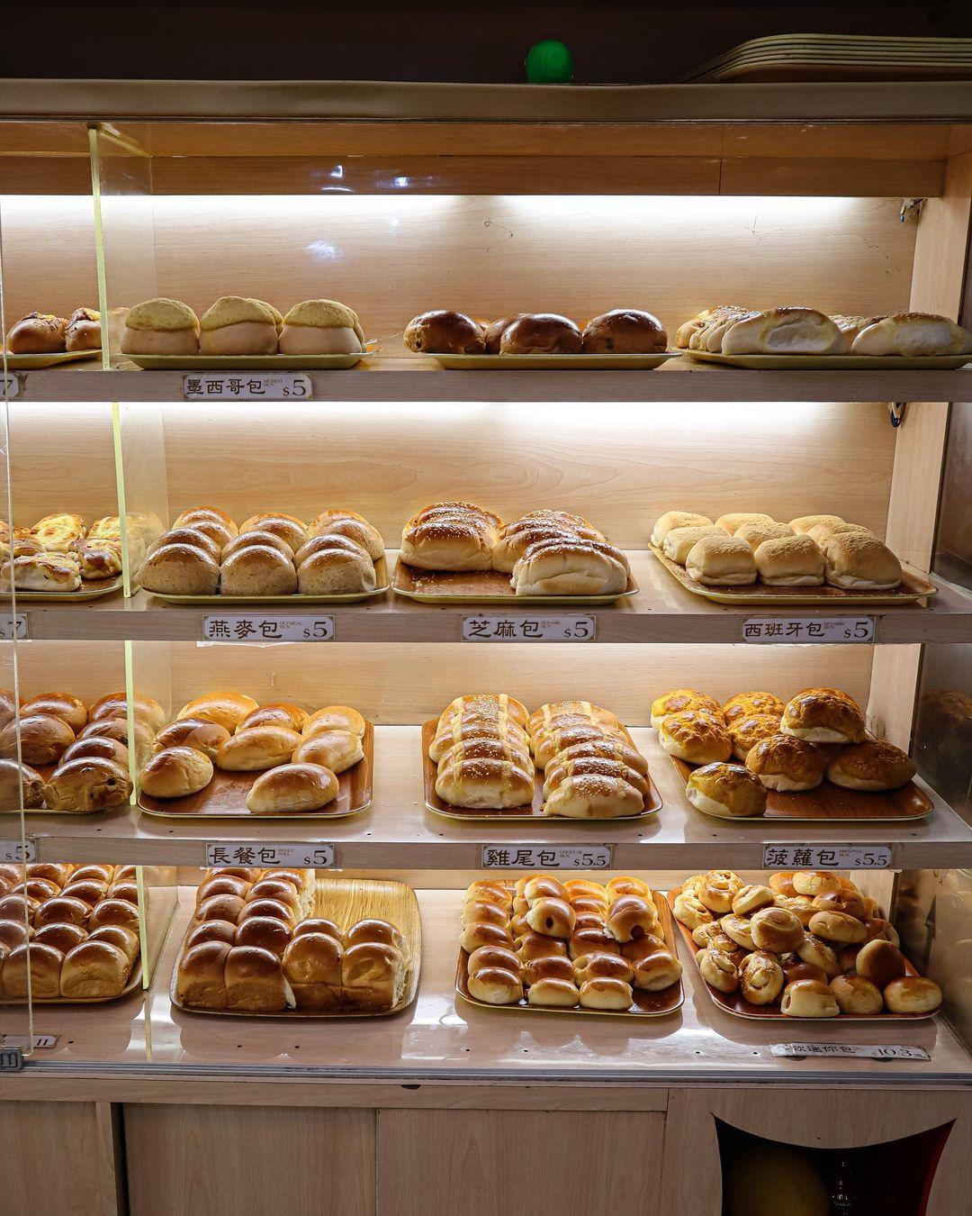 開業近30年,賣港式麵包西餅為主。網絡來源:instagram:hungrypiggiess