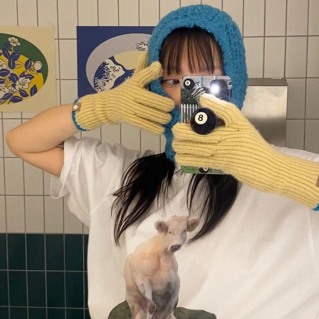 冬天戴上手套可以保暖!