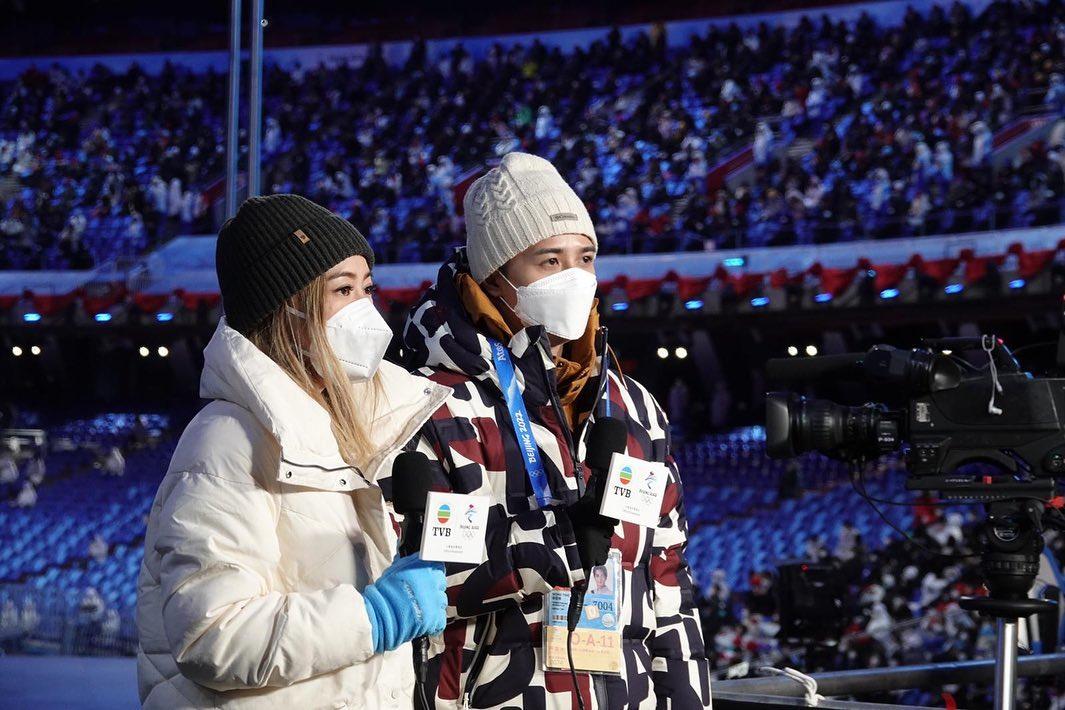 無綫派梁芷珮和黃庭鋒到北京採訪冬季奧運會。