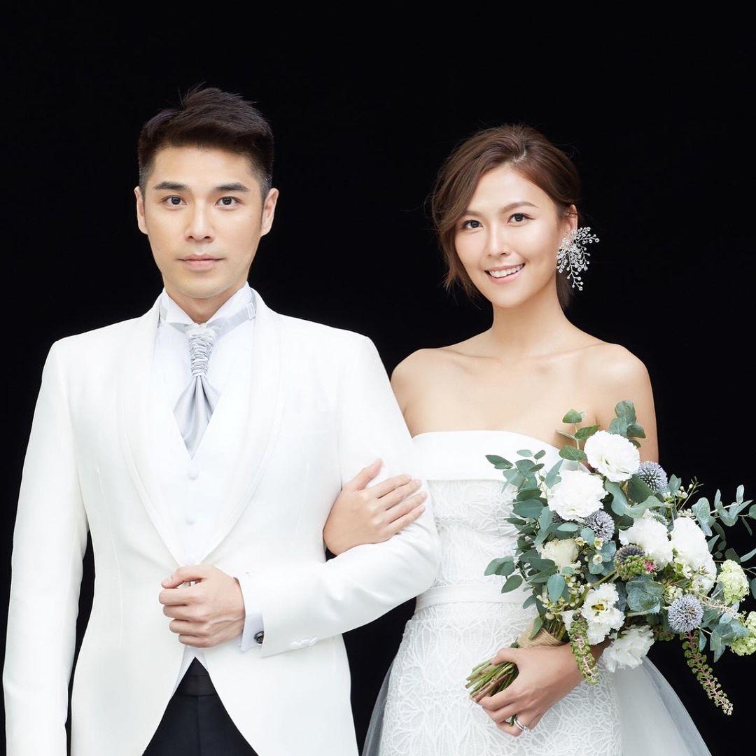 姜文杰與Rain的婚照。