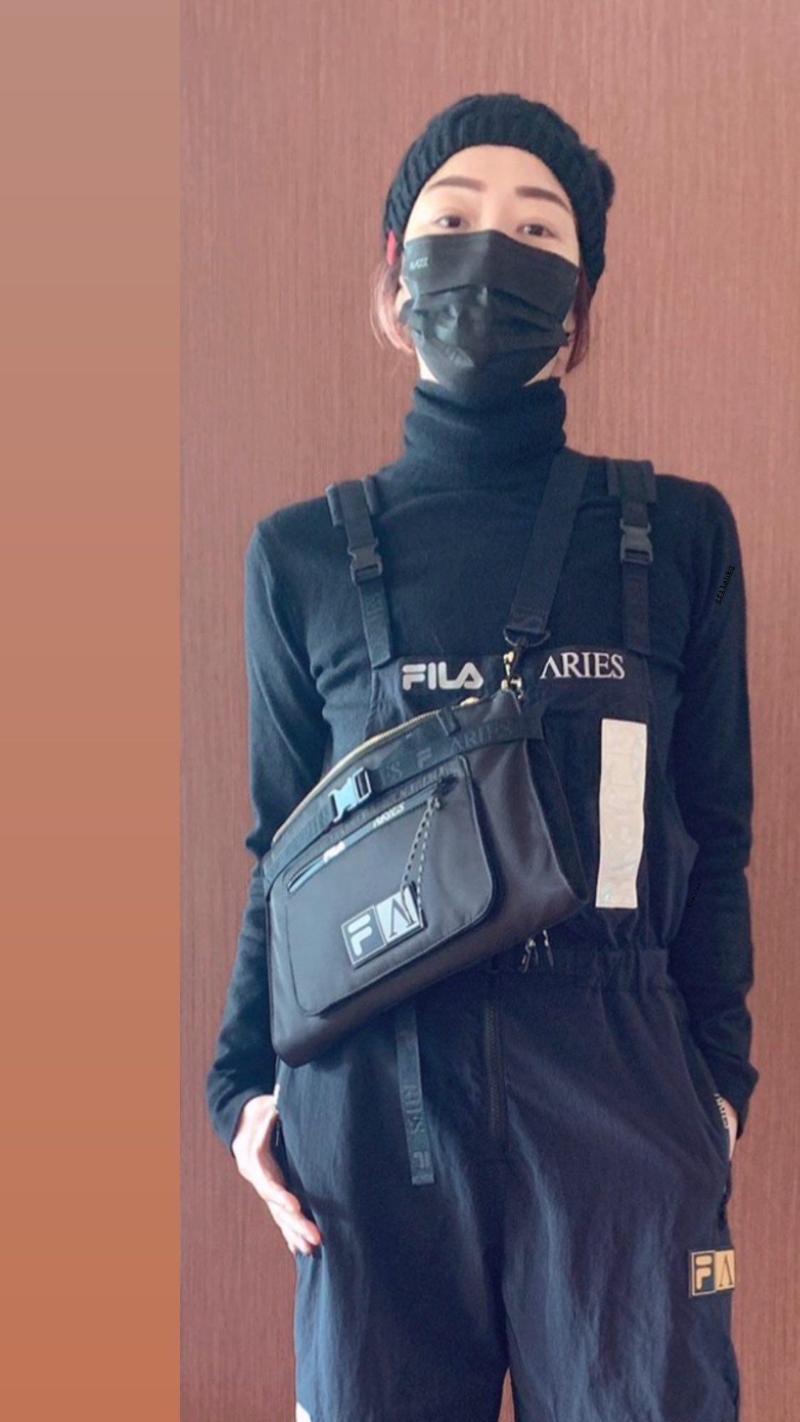 Sammi的買餸look非常有型。