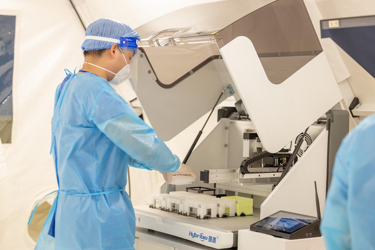 「凱旋號」氣膜實驗室內部情況。(中心提供)