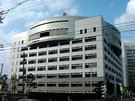 沖繩警署上周發生衝突事件。(網上圖片)