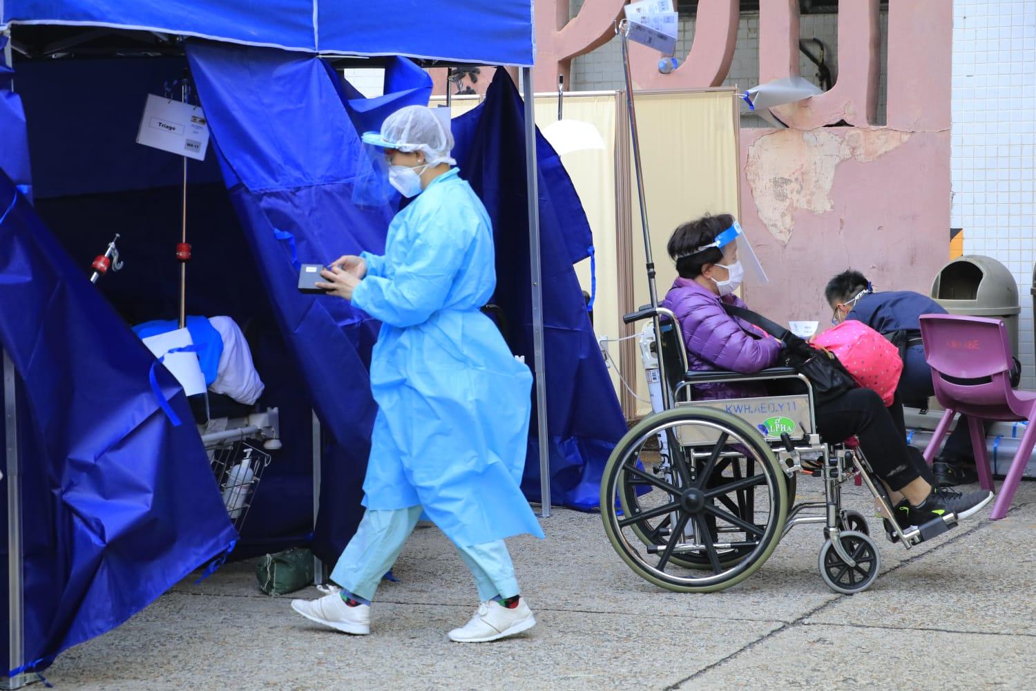 廣華醫院新冠患者分流區。(林俊源攝)