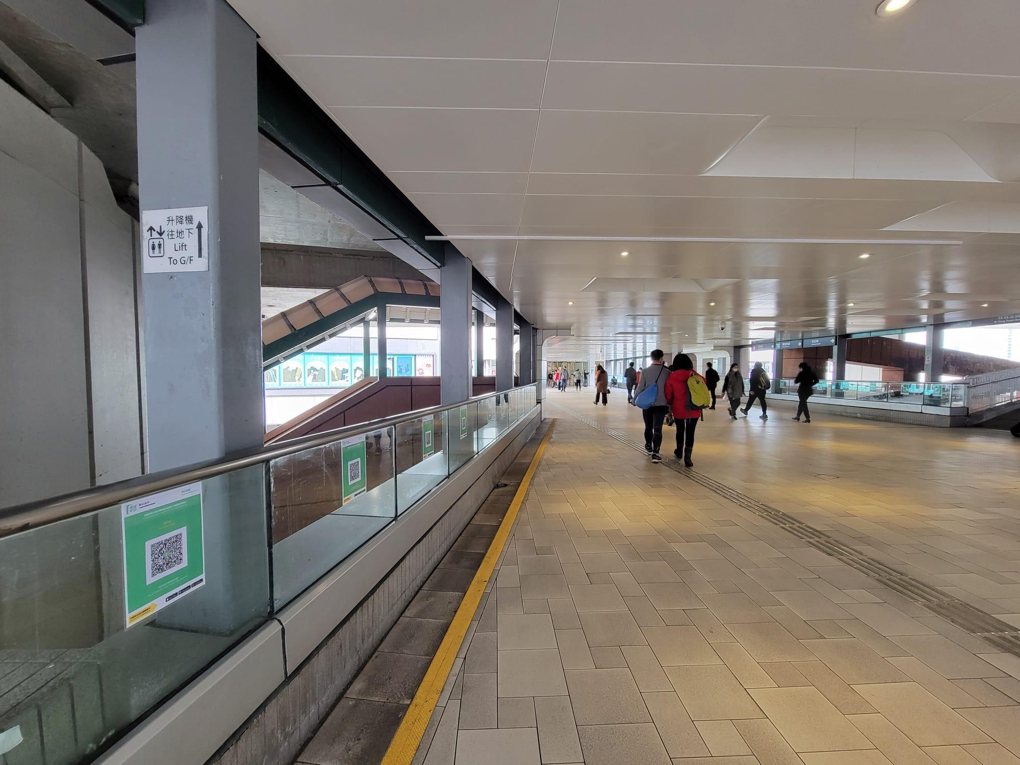 「疫苗通行證」今日生效。(莊振邦攝)