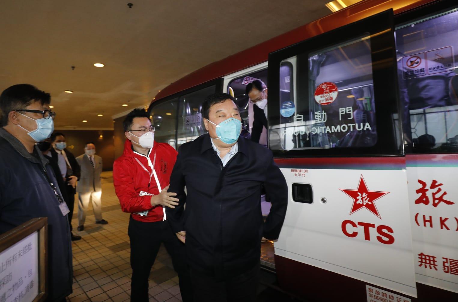 新冠肺炎, 疫情, 內地專家, 梁萬年