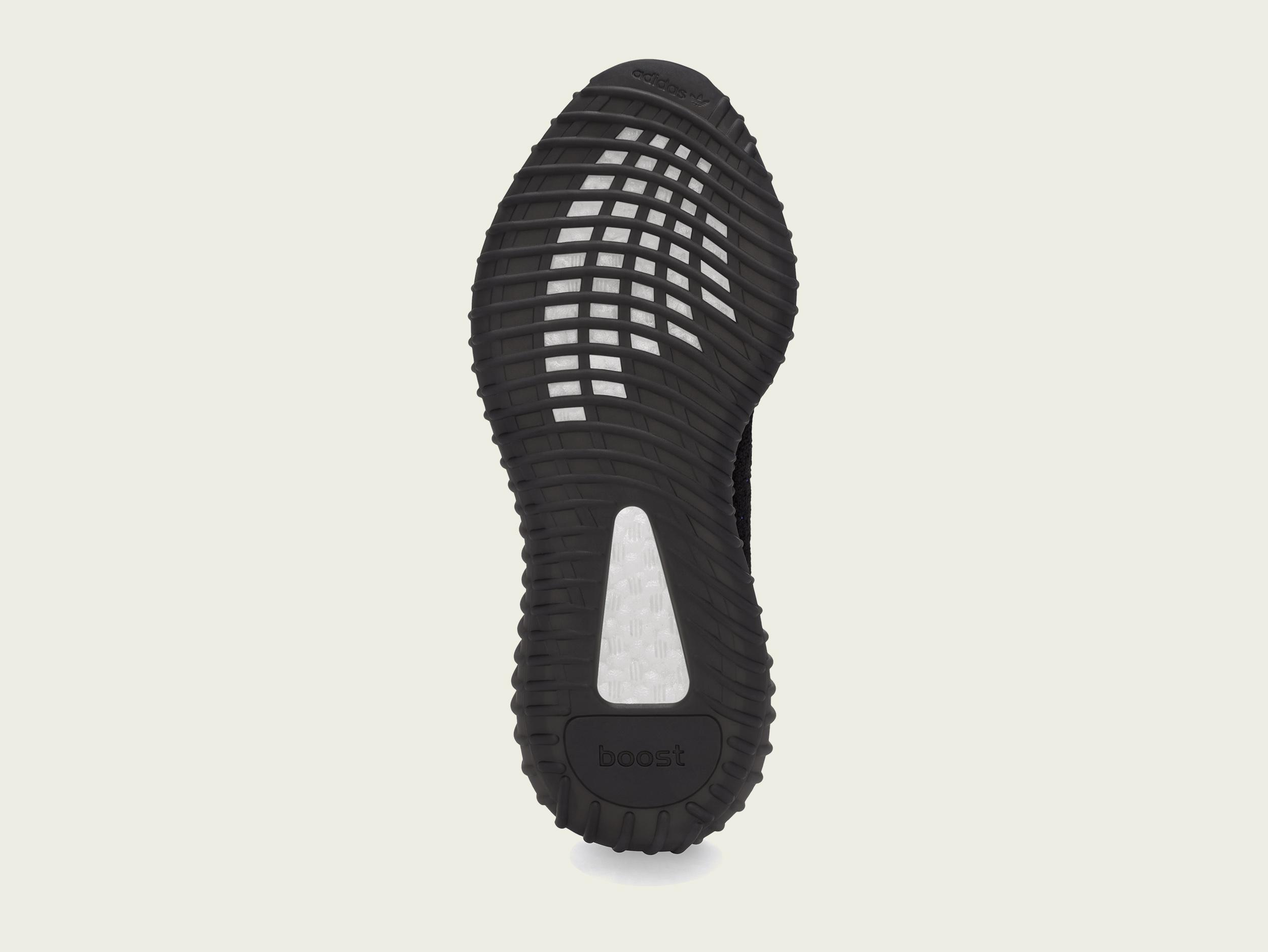 YEEZY BOOST 350 V2 Dazzling Blue的建議零售價為1999元。