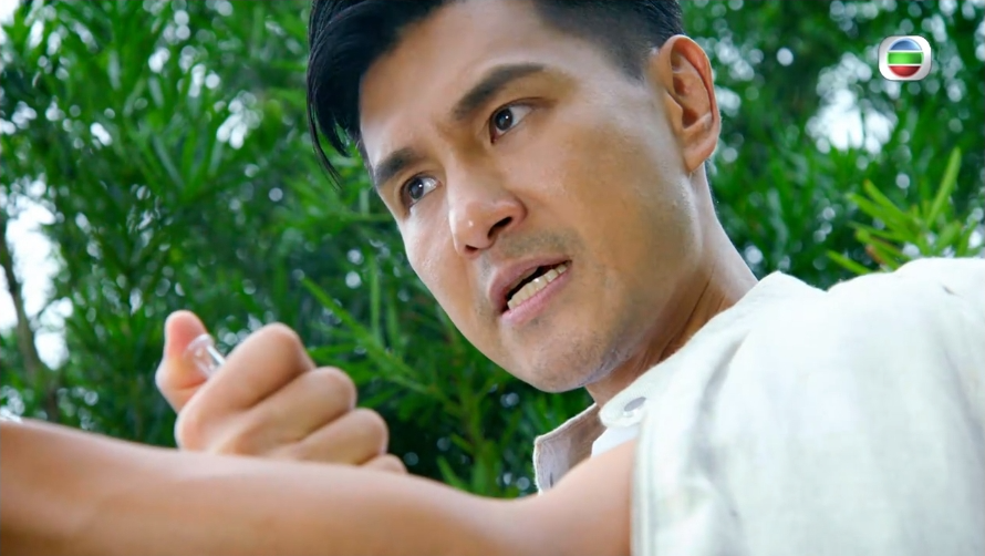 陳展鵬原來臥病在床,亦都打針加強能力。