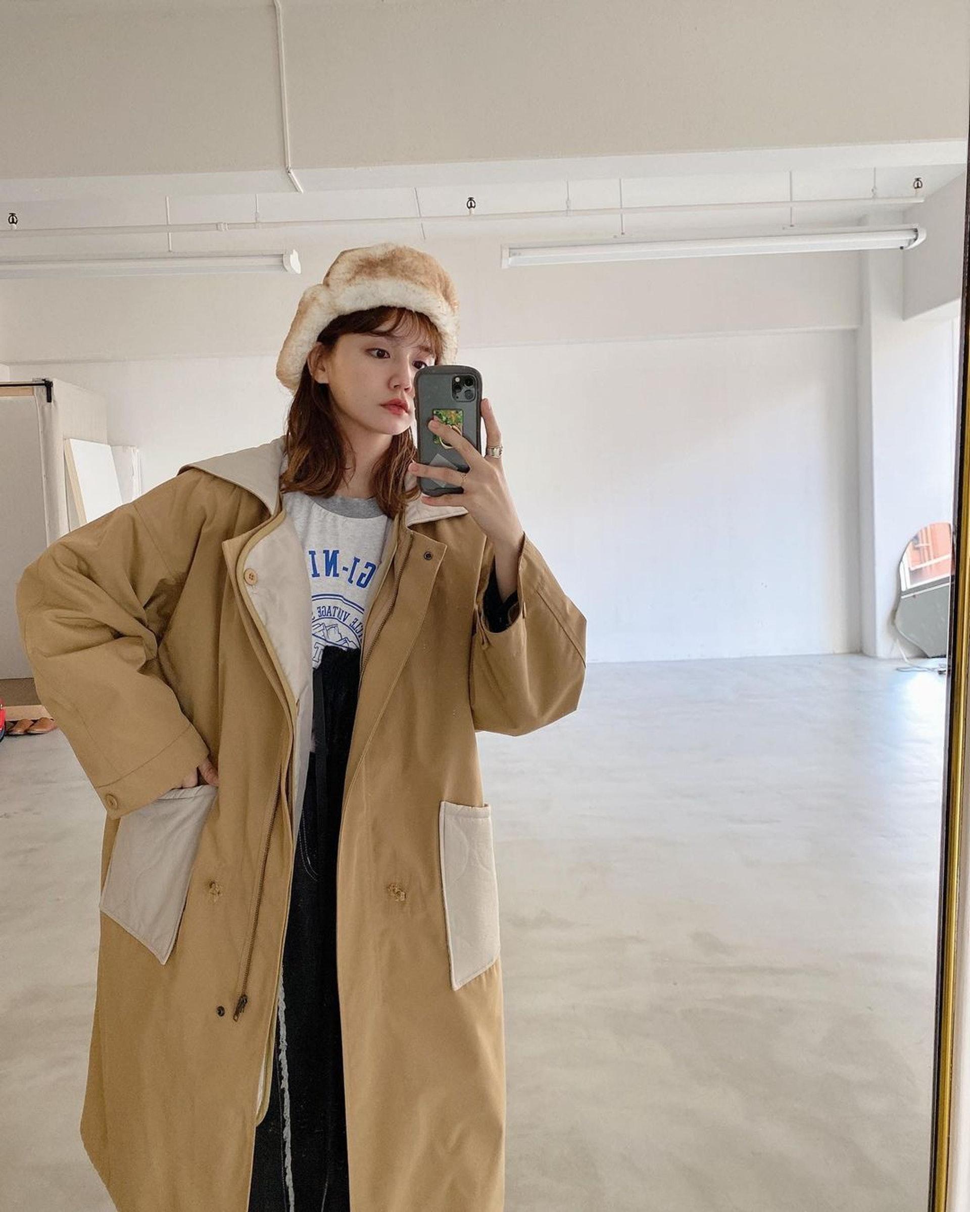 日本及韓國的女生經常都會戴上蓋著耳朵的帽子。