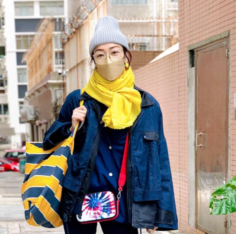 Sammi的買餸look非常有型。