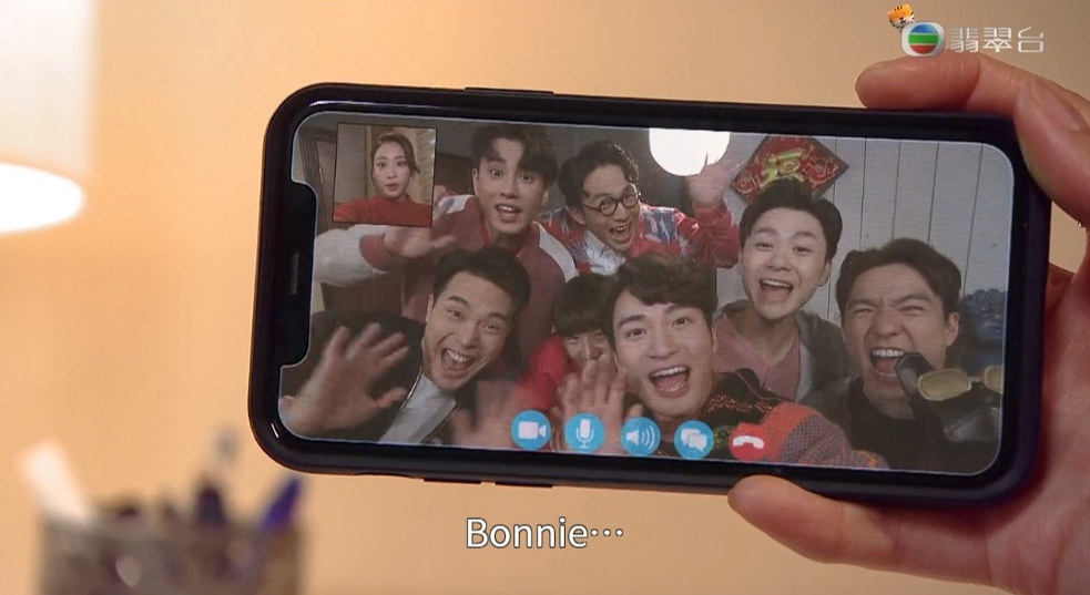 金城安返港原本打算找Bonnie,但最後跟朋友聚會。
