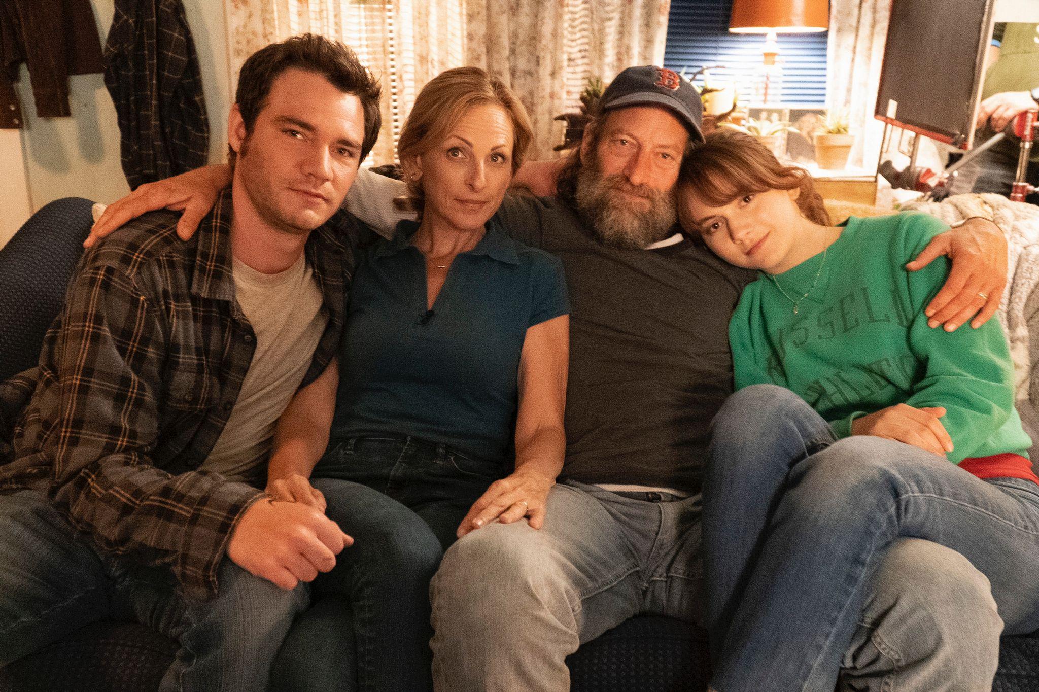 《心之旋律》Rossi 一家,由演員 Daniel Durant、Marlee Matlin、Troy Kotsur 及 Emilia Jones 飾演,前三者於戲內外均是聽障人士。