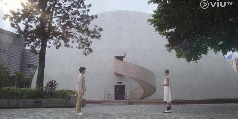 對於作家余家聰與林楚凝再遇,觀眾反應兩極。