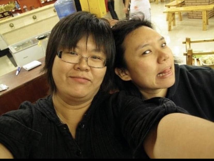 花姐昨晚亦貼了與Gareth. T 撞樣的黑圖。