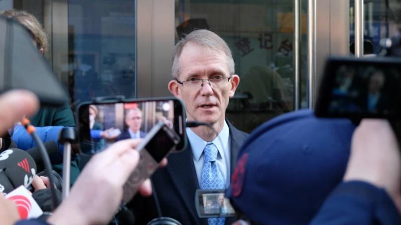 澳洲駐華大使傅關漢(Graham Fletcher)到法院要求旁聽被拒。(Twitter)