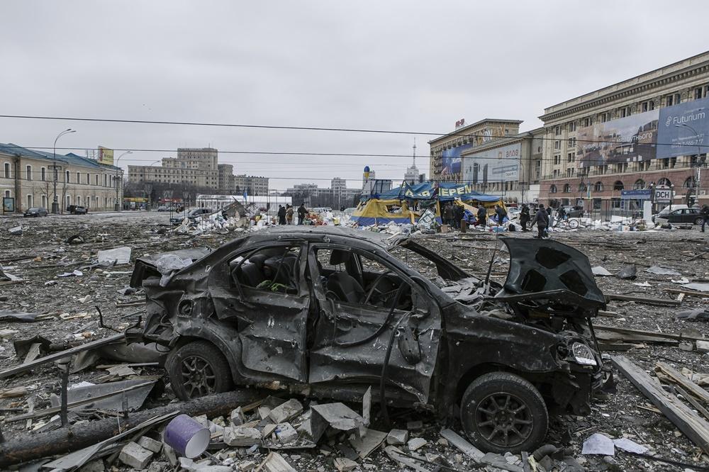 哈爾科夫(Kharkiv)市政大樓附近街道。(AP)