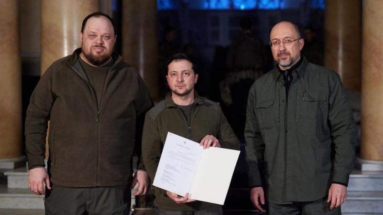 澤連斯基早前呼籲歐盟啟動特殊程序,立即同意烏克蘭加入歐盟。(Twitter)