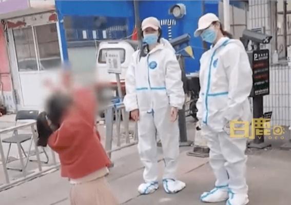 內地民眾向醫護獻舞成風。(網上片段截圖)