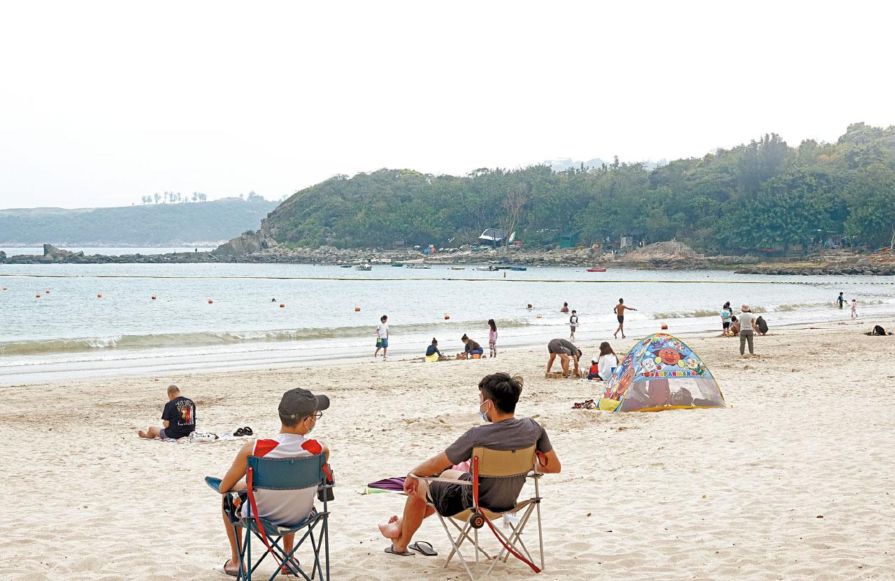 追加呈報18.4萬宗 第五波確診逼百萬 今封沙灘減人流