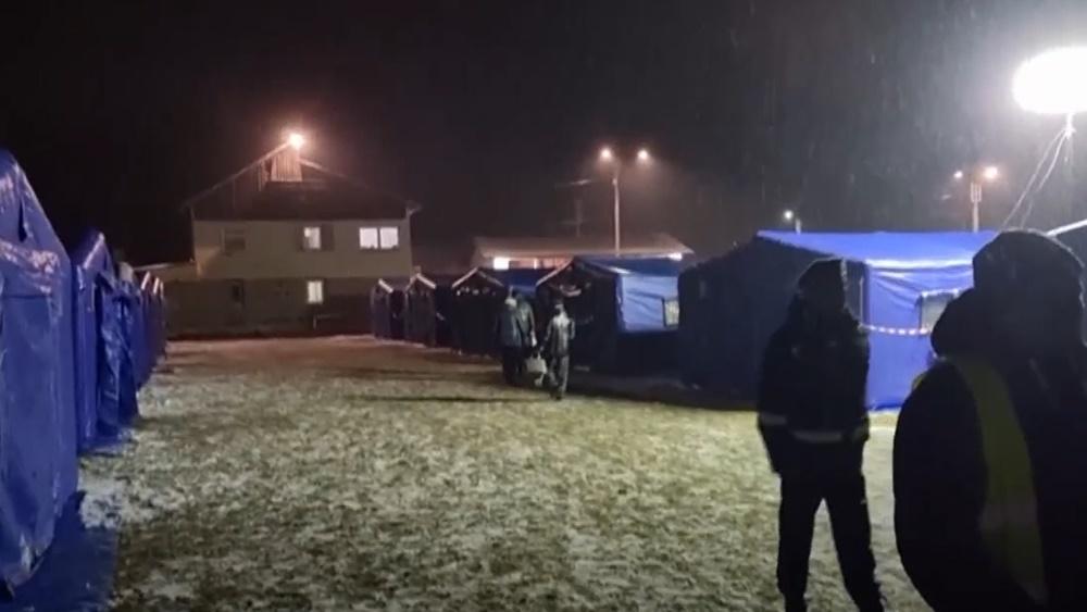 這個臨時搭建的難民營位於羅馬尼亞毗鄰與烏克蘭接壤的邊境城鎮錫雷特(Siret)。(Twitter)