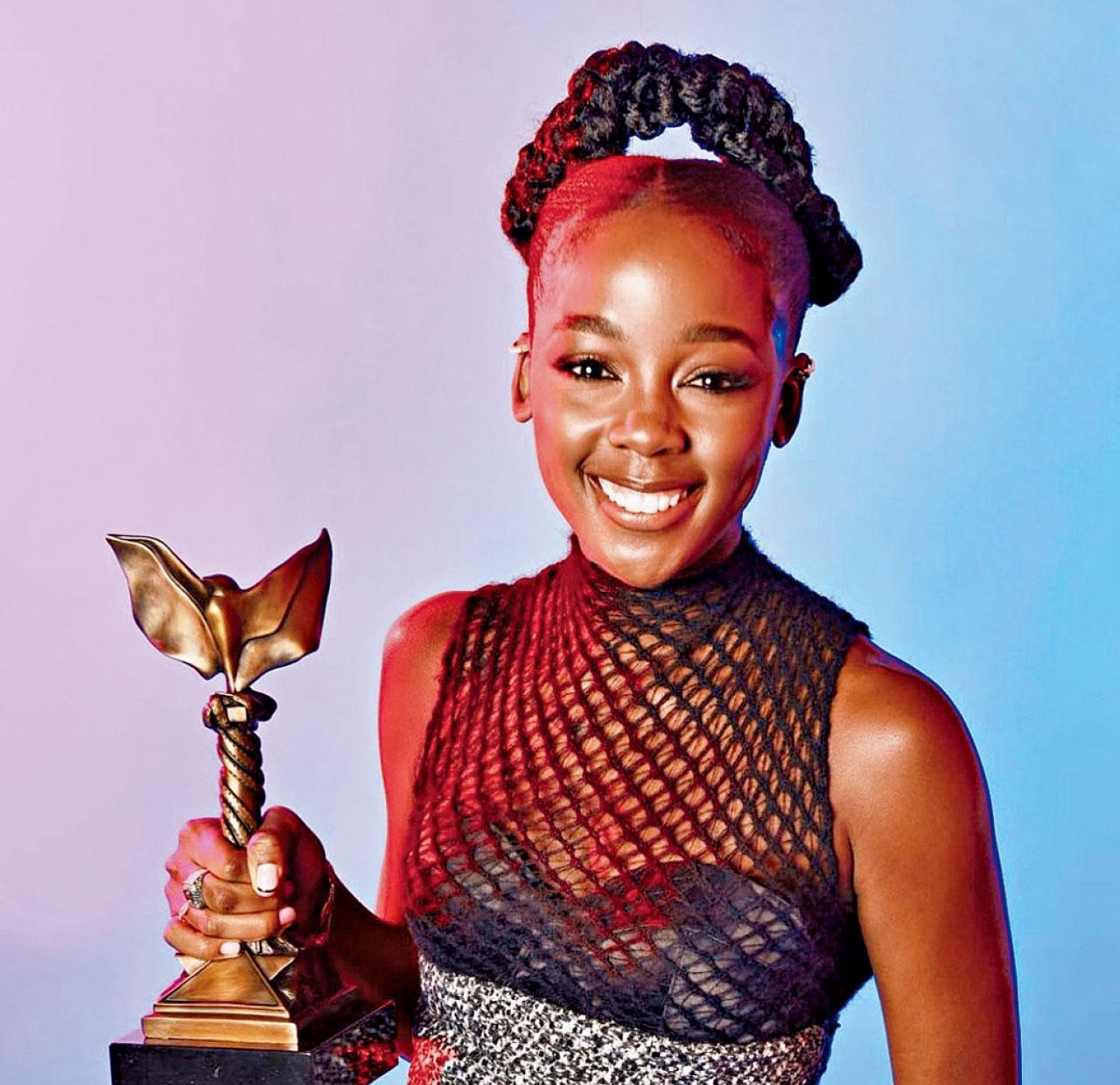 Simon Rex Taylour Paige稱帝封后 李政宰又做視帝 Maggie Gyllenhaal成大贏家