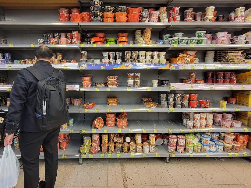 疫情|政府回應禁足安排:需考慮對經濟和生活影響