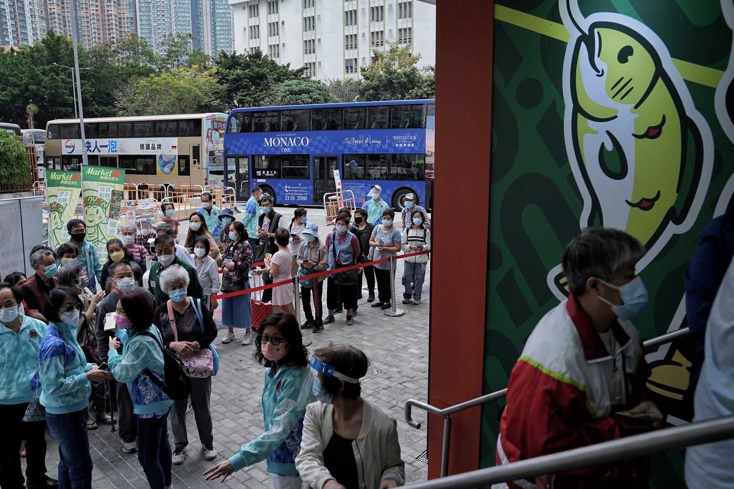 國際獅子總會全港設10部派發機 6萬份快速檢測包免費派發長者