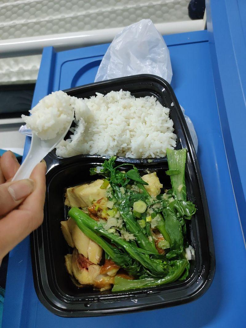 網民分享方艙一日三餐