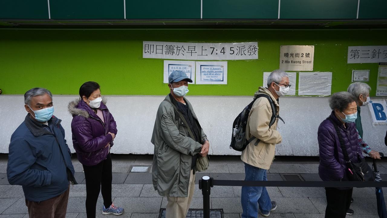 聶德權形容打不打針尤其對長者是生死分別。(資料圖片)