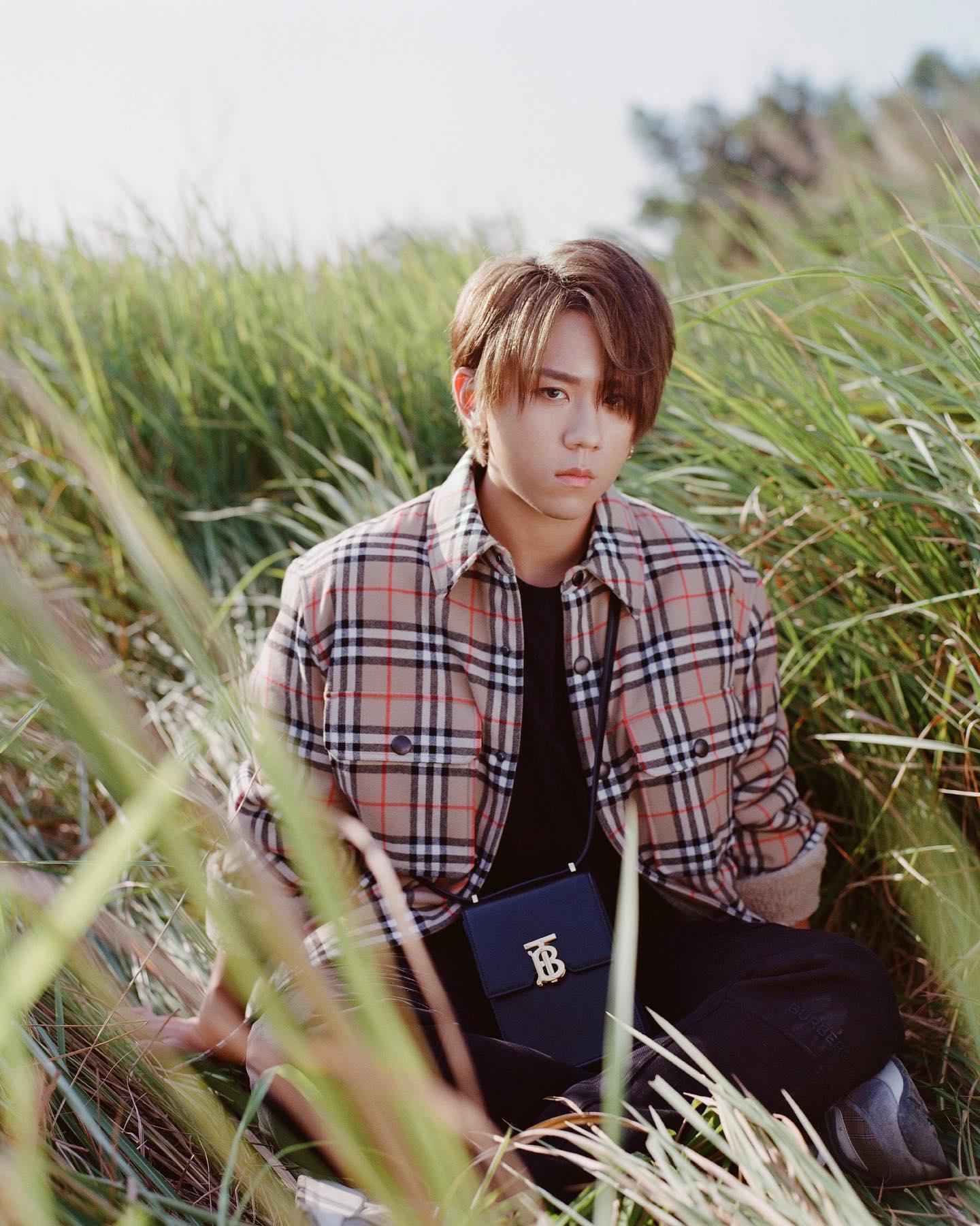 姜濤為Burberry拍宣傳照。