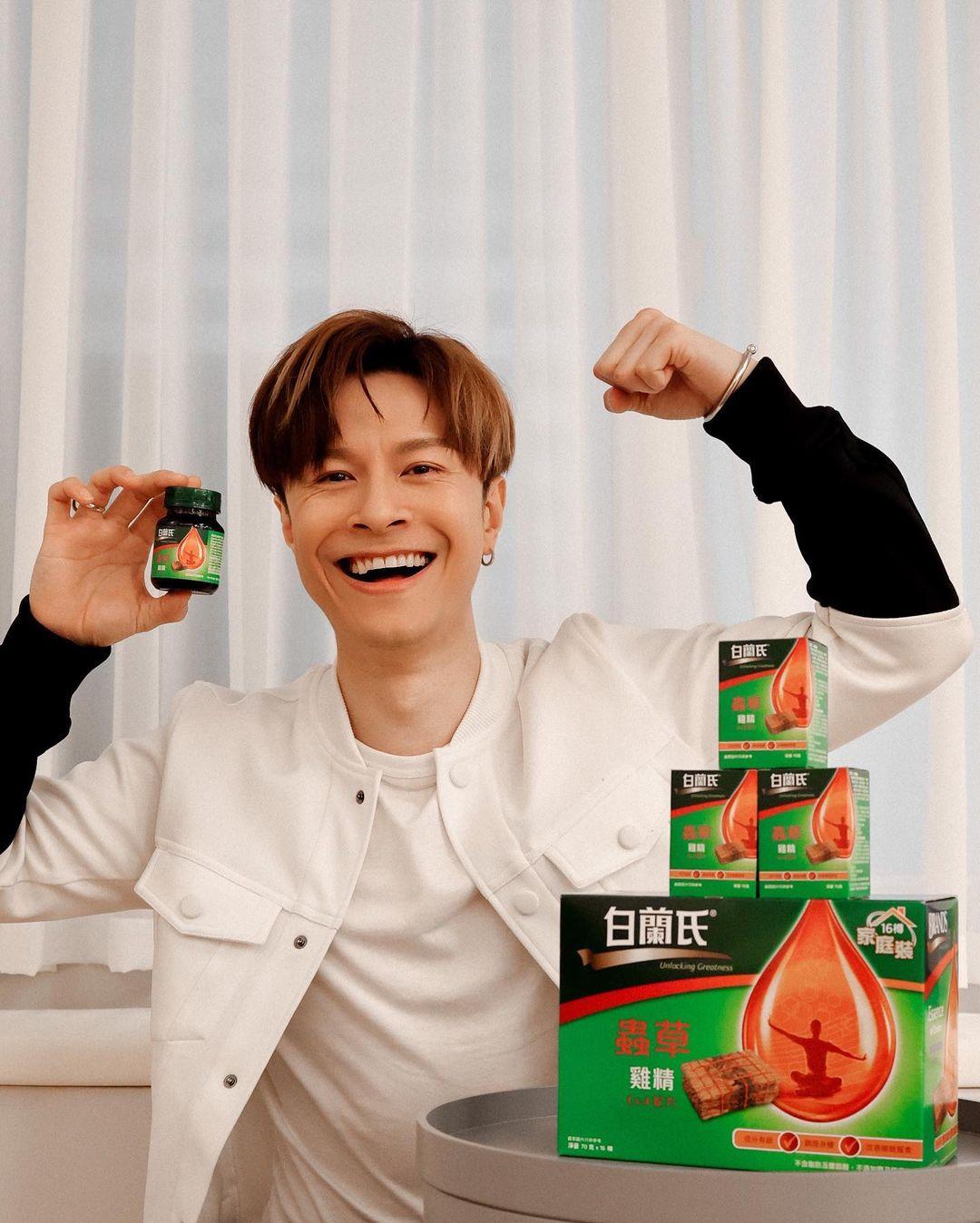 C All Star的陳健安則曾分享,自己每小時都用鹽水及綠茶洗鼻漱口。