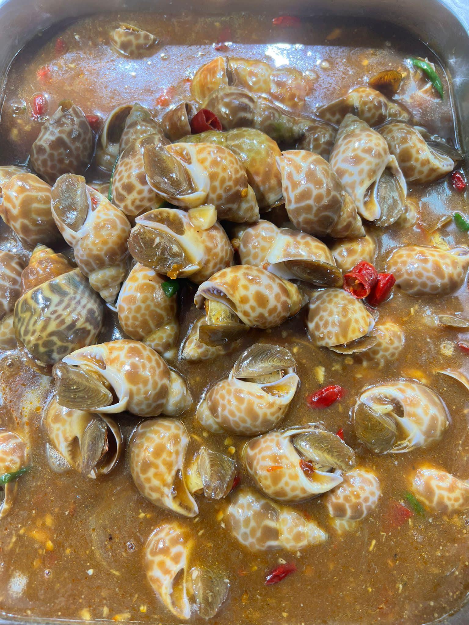 辣酒煮花螺(相片來源:玲瓏巧點功房Facebook專頁)