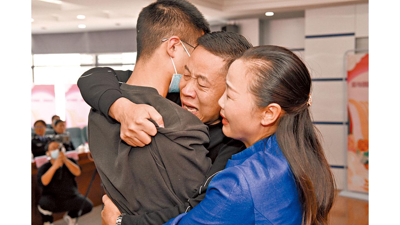 全國兩會|鐵鏈女等案惹關注 公安部展開打拐行動