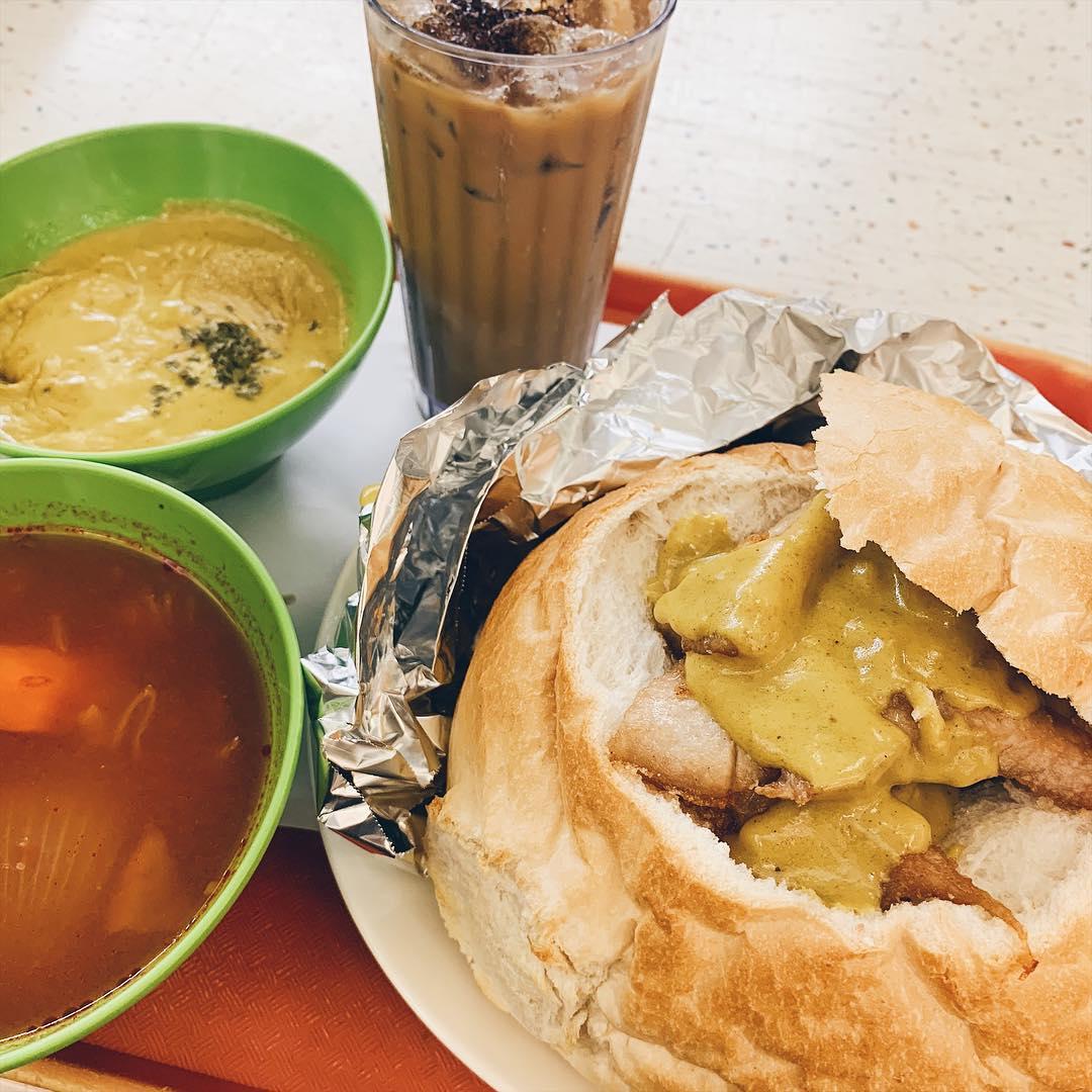 招牌咖喱農夫包。(相片來源:instagram:eaturday)