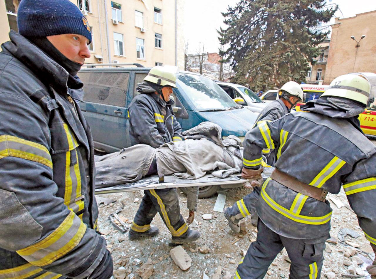 轟炸不斷|烏第二大城市遭包圍 俄軍疑集束彈炸民居