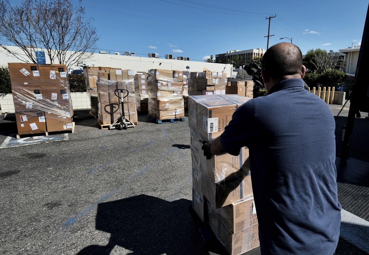 供烏克蘭救援物資。(AP)