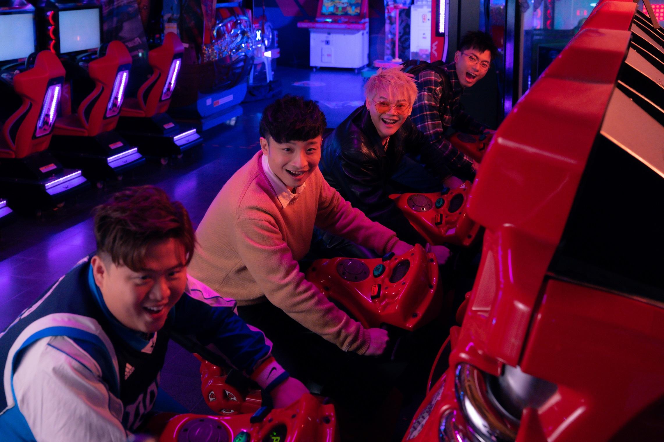 ERROR新歌《愛情值日生》大玩MK情歌feel。