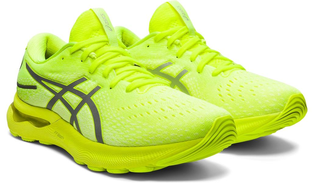 GEL-NIMBUS 24 LITE-SHOW男裝售1290元。