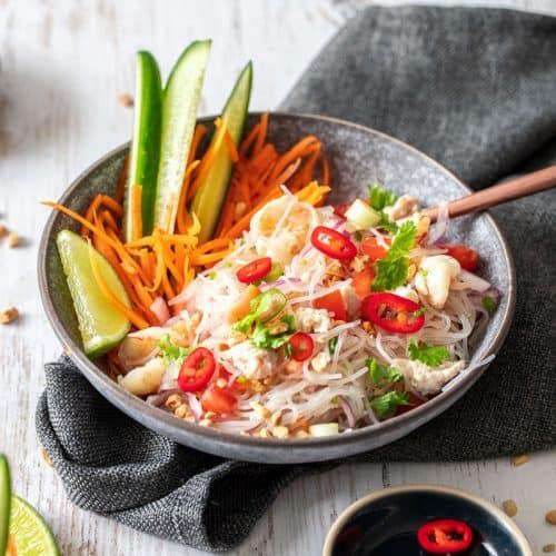 泰式涼拌蒟蒻麵。(網絡圖片)